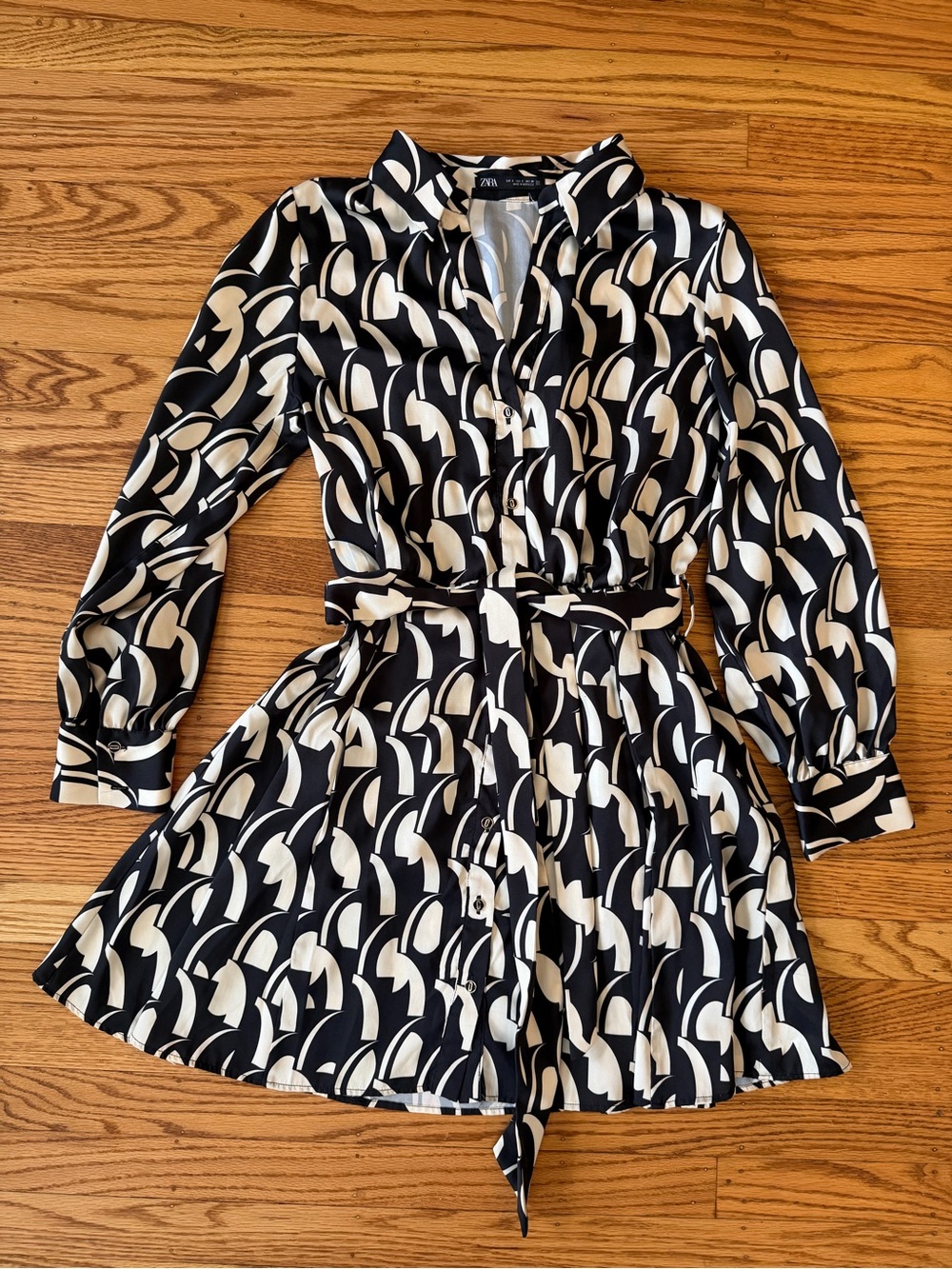 Zara Geometric Print Shirt Dress Size Small Belted Button Front Mini Black White